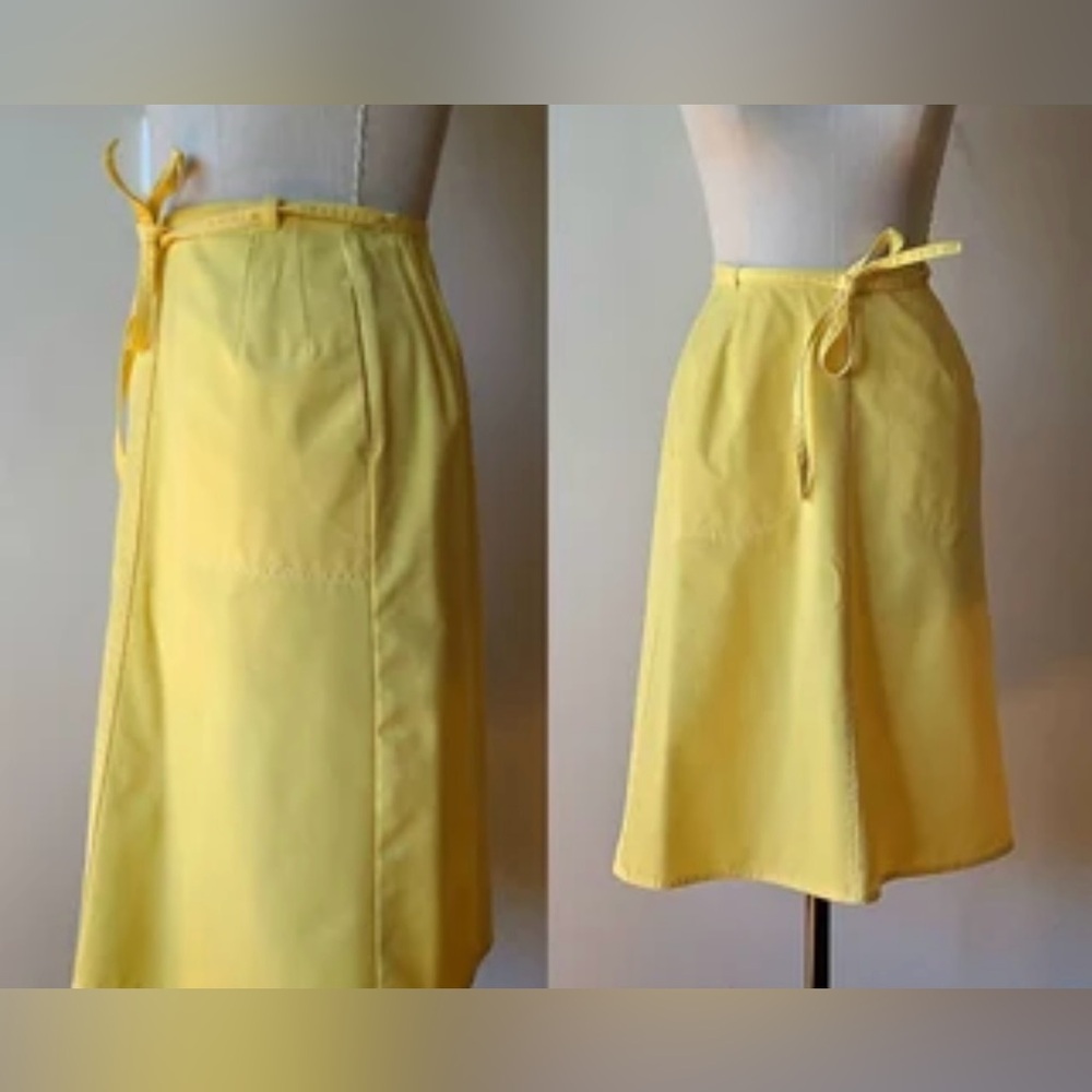 VINTAGE 70’s KORET Sunshine Yellow Midi Wrap Skirt W/ Belted Detail and Pockets. - Picture 4 of 16